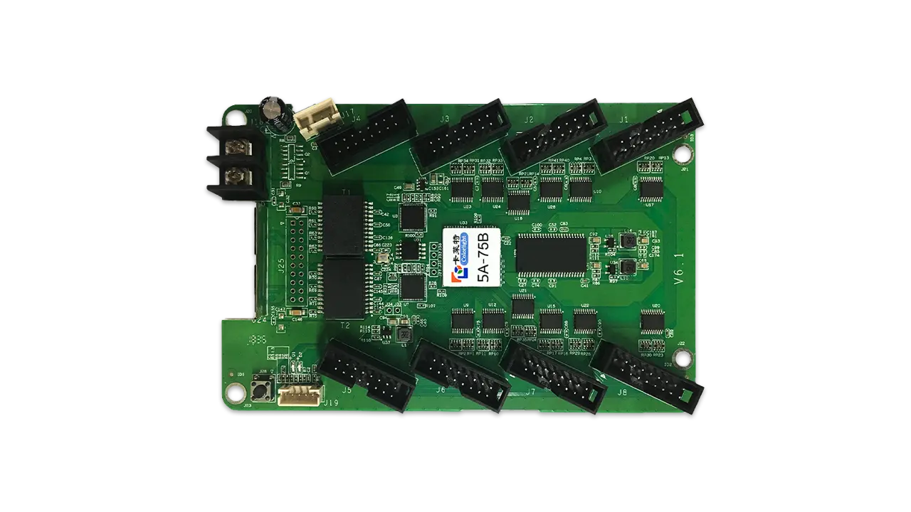 Colorlight Receiver 5A-75B 1 || نورگستران کادوس | تلویزیون شهری و تابلو led Receiver 5A-75B (Colorlight) یک کارت دریافت یکپارچه است که هاب HUB75 را روی خود دارد؛ یعنی بهجای استفاده از کارت دریافت + هاب جداگانه، با یک برد 16 پورته، سیمکشی کمتر، اشغال فضای کمتر و پایداری بالاتری میگیرید. این ریسیور برای کابینتهای مبتنی بر ماژولهای HUB75 (Indoor/Outdoor) ایدهآل است و در پروژههای P2.5، P3، P4، P5 و مشابه، راهاندازی سریع و نگهداری سادهتری را فراهم میکند. دو پورت شبکه RJ45 امکان زنجیرهکردن کابینتها و پیادهسازی مسیر پشتیبان را فراهم میکند. با نرمافزار Colorlight (LEDVISION) تنظیمات اسکن، جهتسیمکشی و نقشهبرداری پیکسلها بهصورت دقیق انجام میشود.